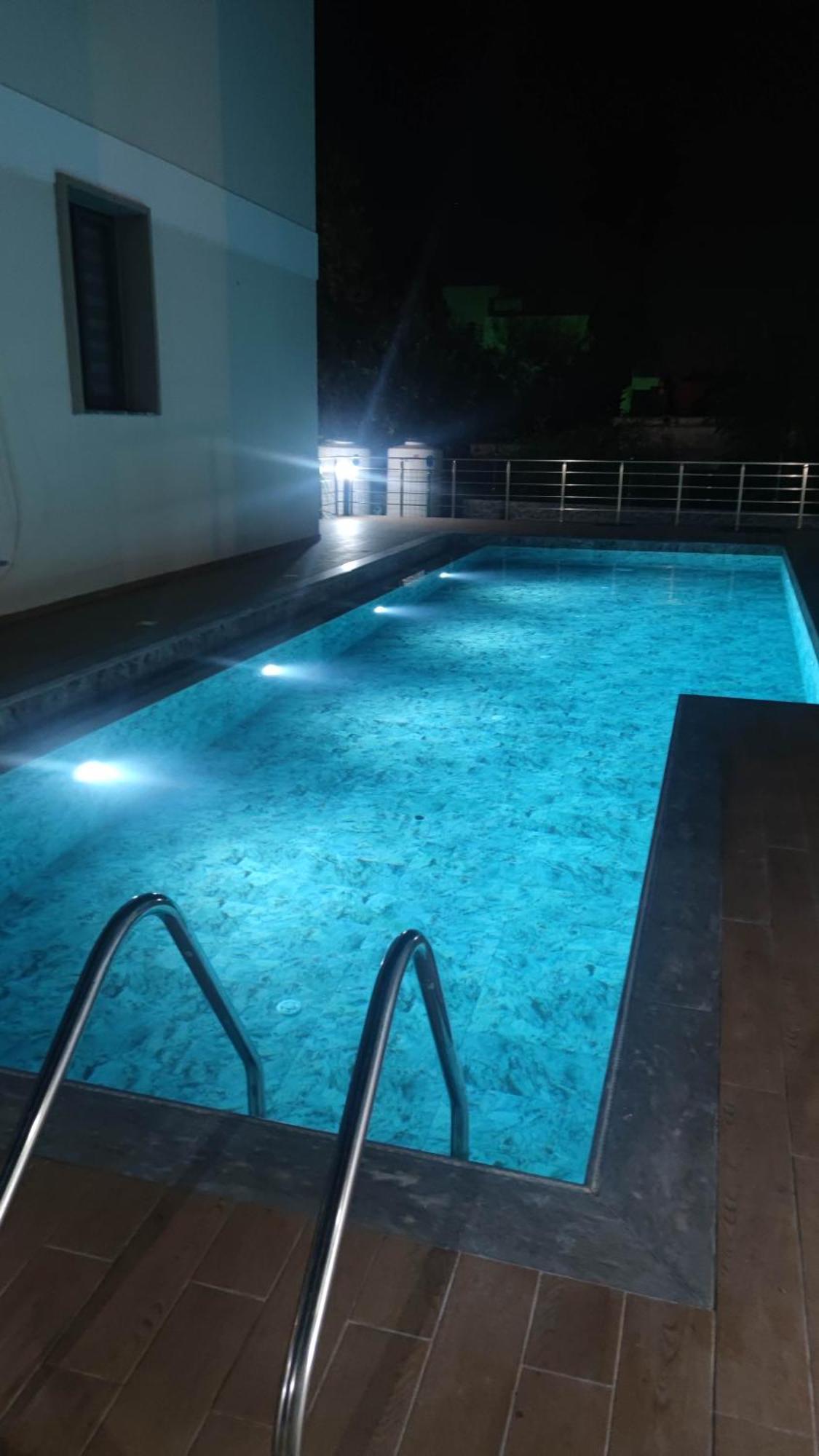 Sea View Apartment Kyrenia Kerýnia Eksteriør bilde
